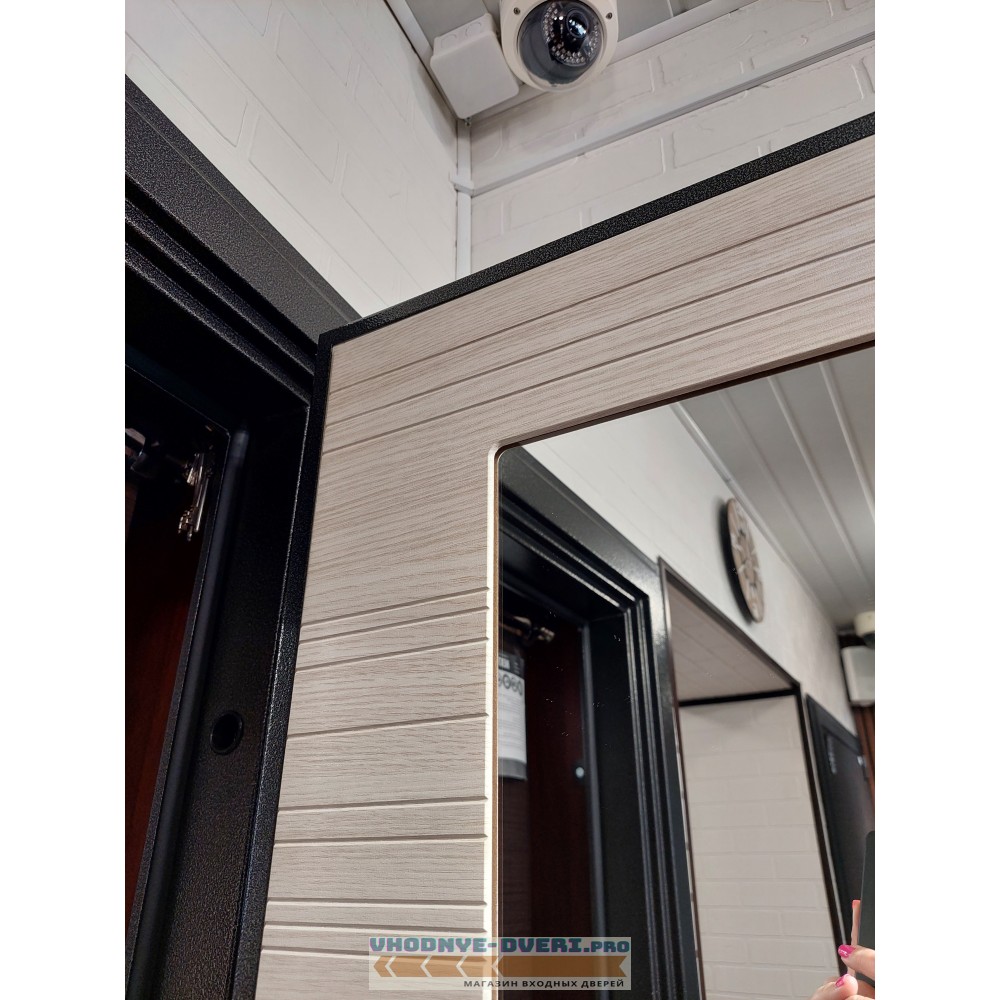 Спартак с зеркалом в цвете акация светлая (Двери АСД)